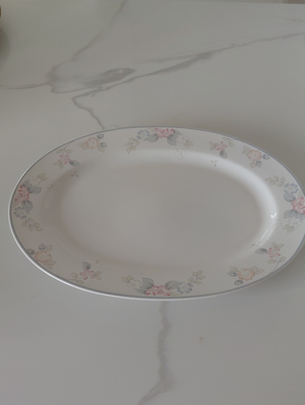 Pfaltzgraft Wyndham 14 x11  Serving Platter